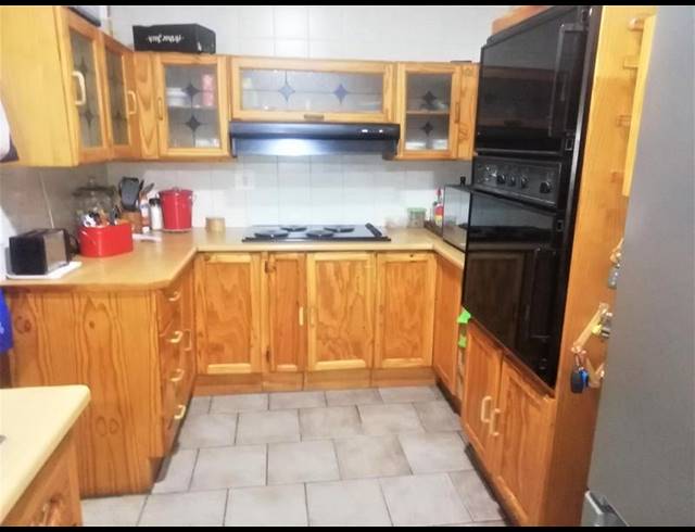 3 BEDROOM HOUSE FOR SALE IN ZWARTKOP EXT 4,5,6,8